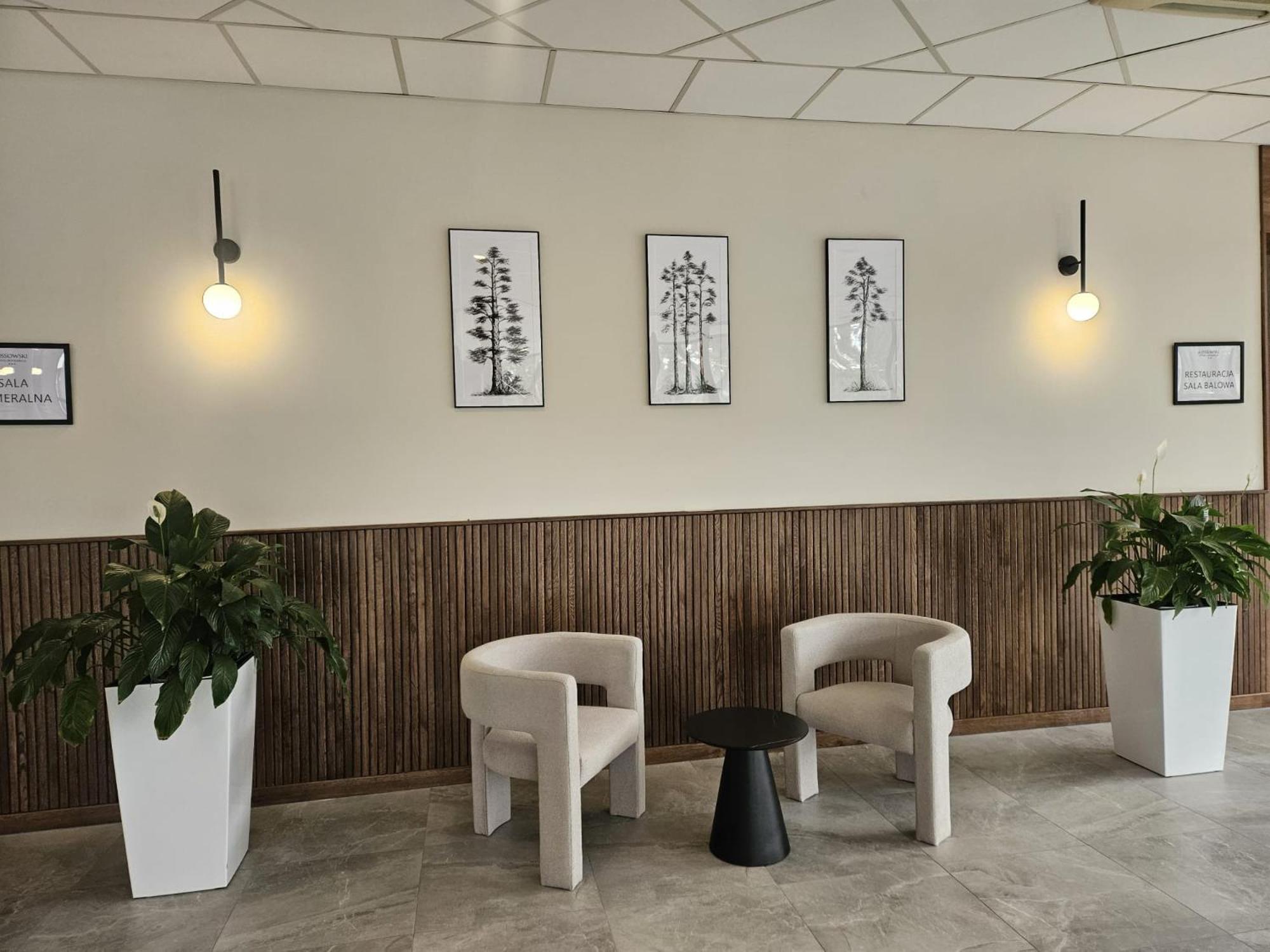 Hotel Ossowski 스바르체데즈 외부 사진
